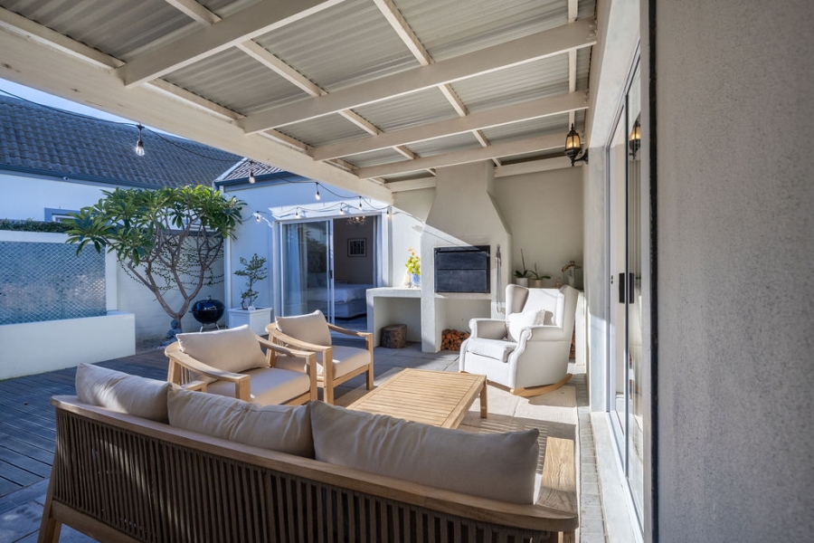 3 Bedroom Property for Sale in Dennegeur Western Cape
